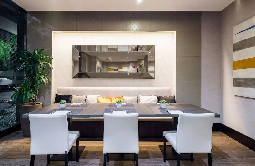 בית מלון כפרי Ilunion Bilbao