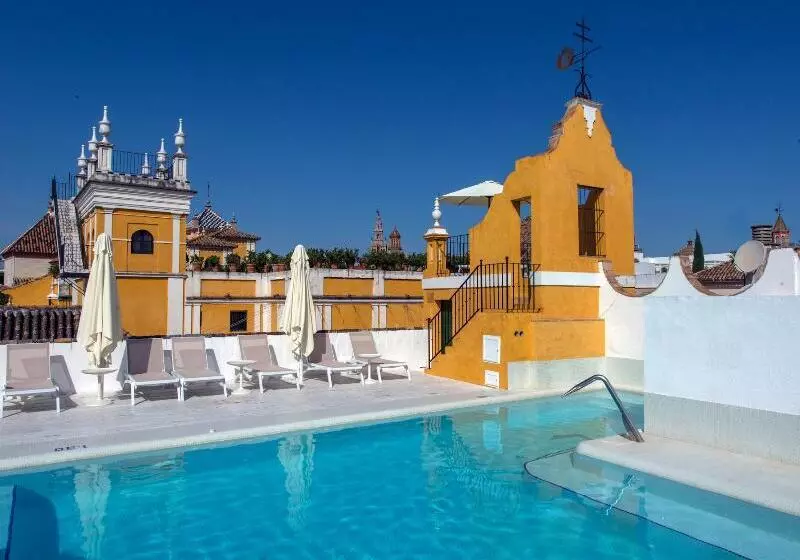 هتل Las Casas De La Judería