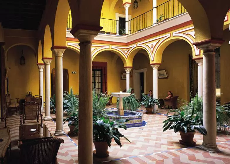 هتل Las Casas De La Judería