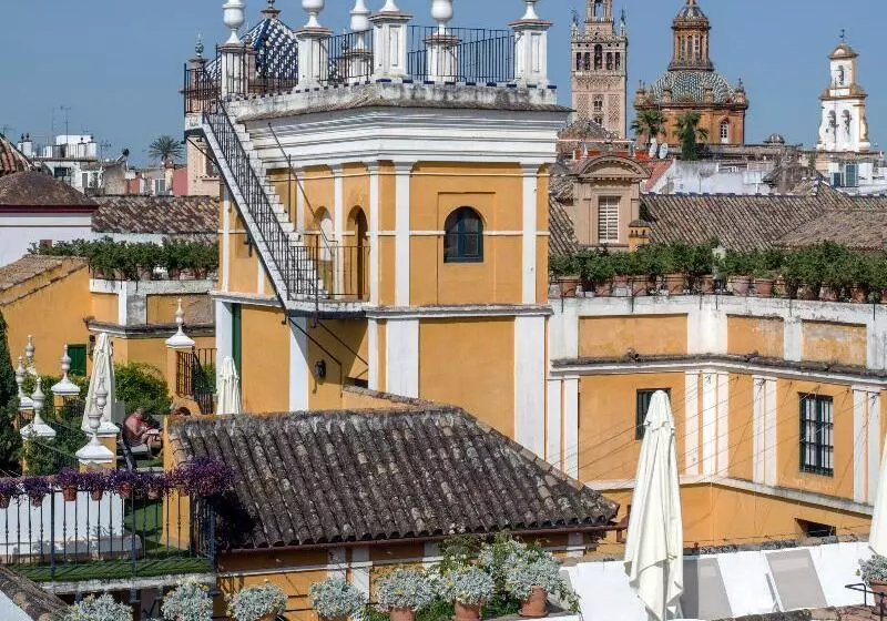 هتل Las Casas De La Judería