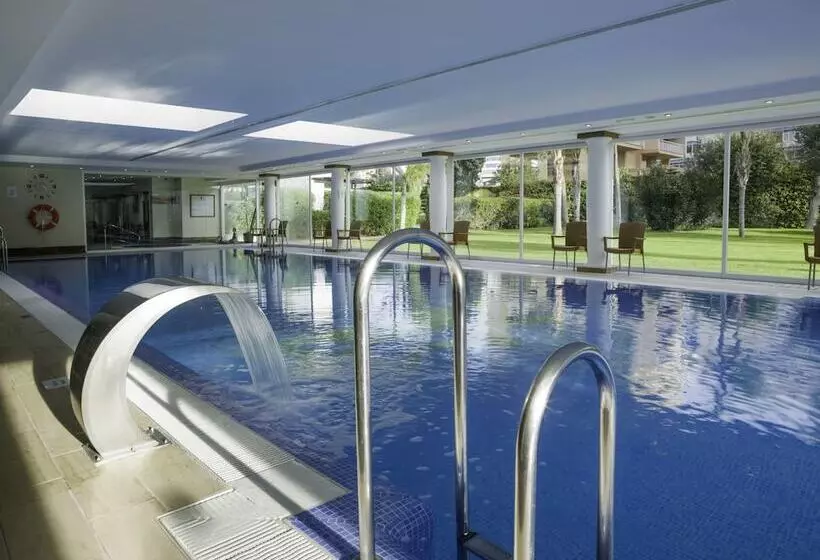 Hotel Monarque Cendrillon