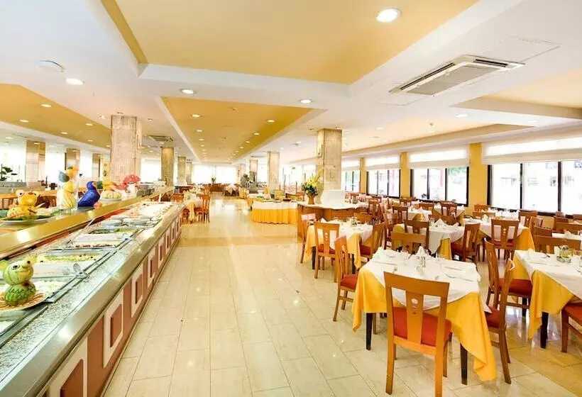 Hotel Monarque Cendrillon