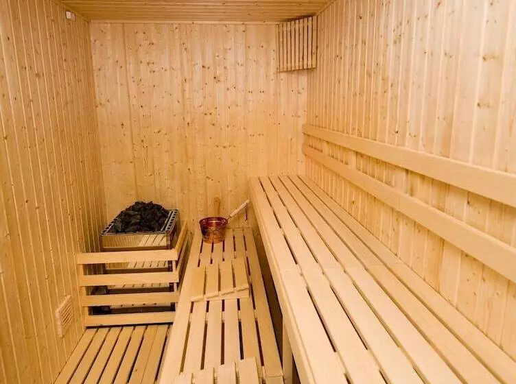 Hotel Monarque Cendrillon