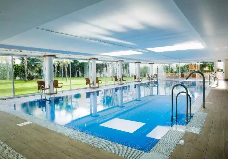 Hotel Monarque Cendrillon