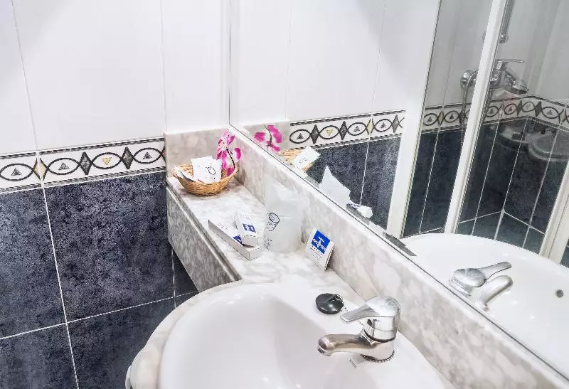 فندق Residencia Castellano I