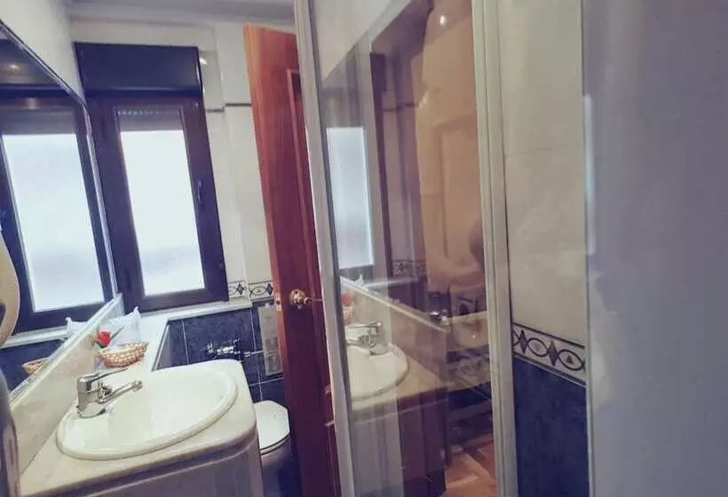 فندق Residencia Castellano I