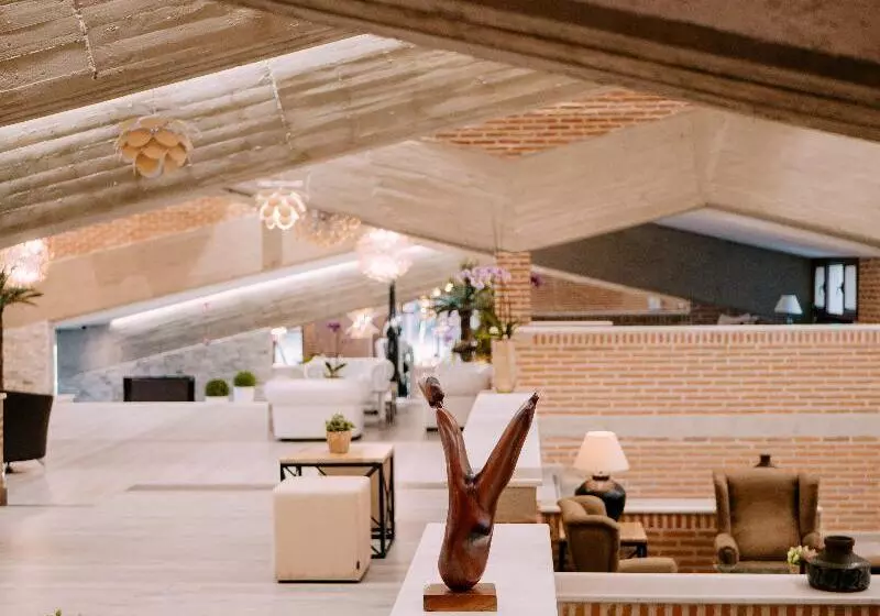 호텔 Resort El Montico