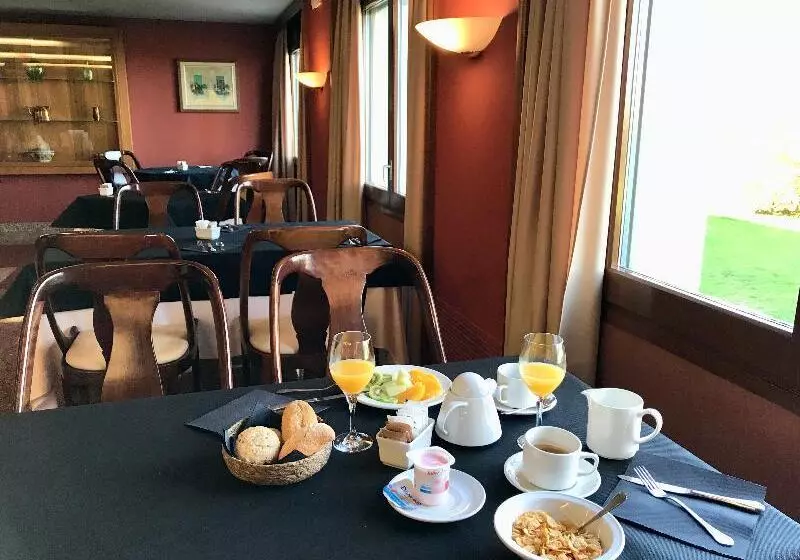 ホテル Restaurant Bon Retorn