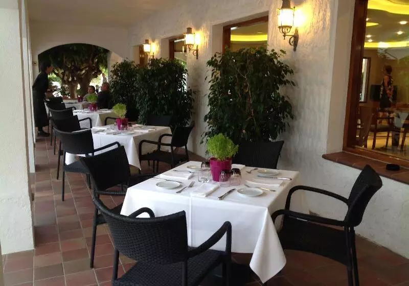 ホテル Restaurant Bon Retorn