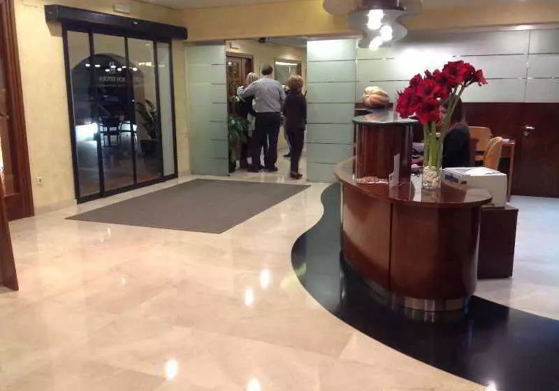 ホテル Restaurant Bon Retorn