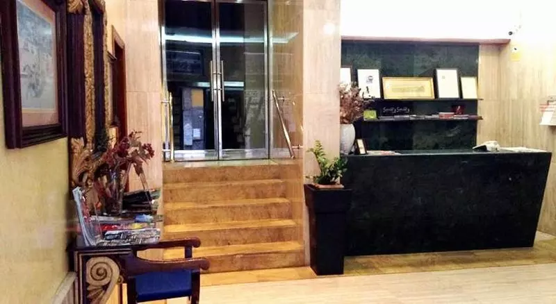 هتل Reyes Catolicos