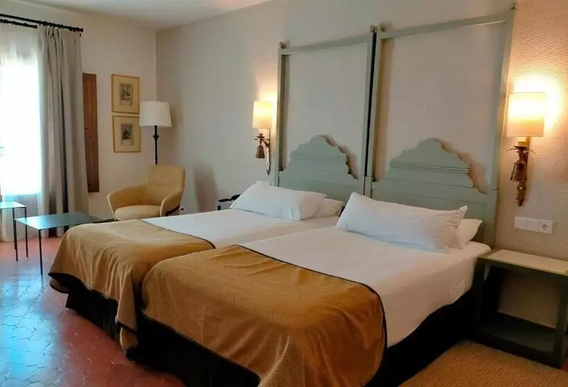 Parador De Benavente