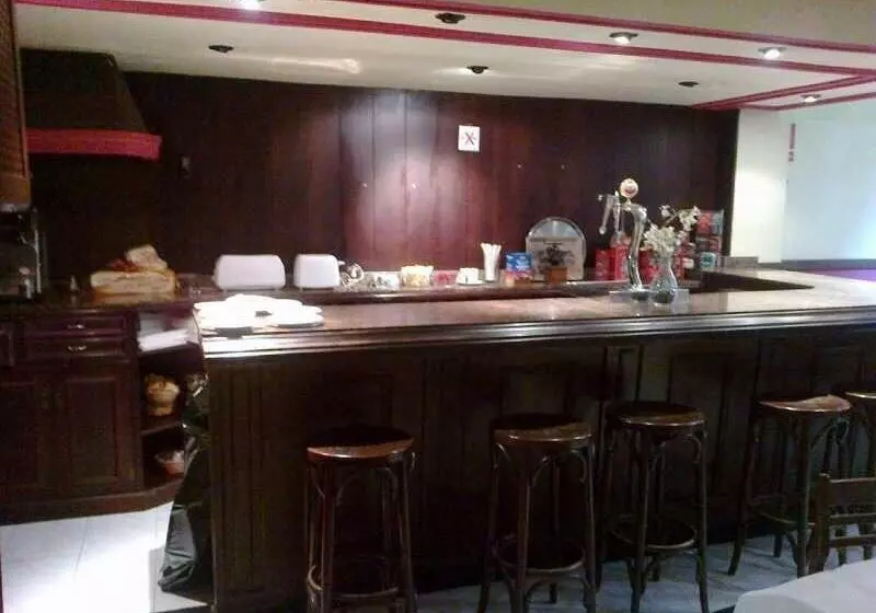 فندق Emperatriz Ii