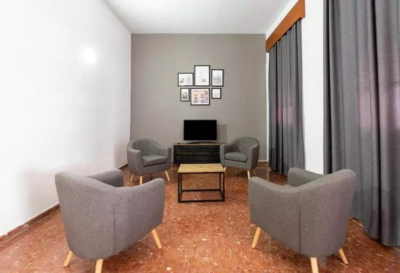 酒店 Hostal El Paisano by OYO Rooms