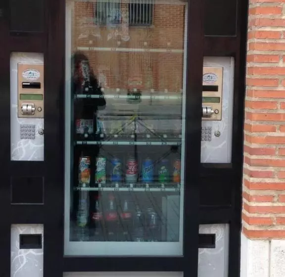 Отель Hostal Puerta La Villa