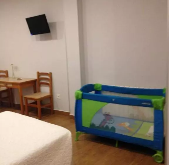 Отель Hostal Puerta La Villa