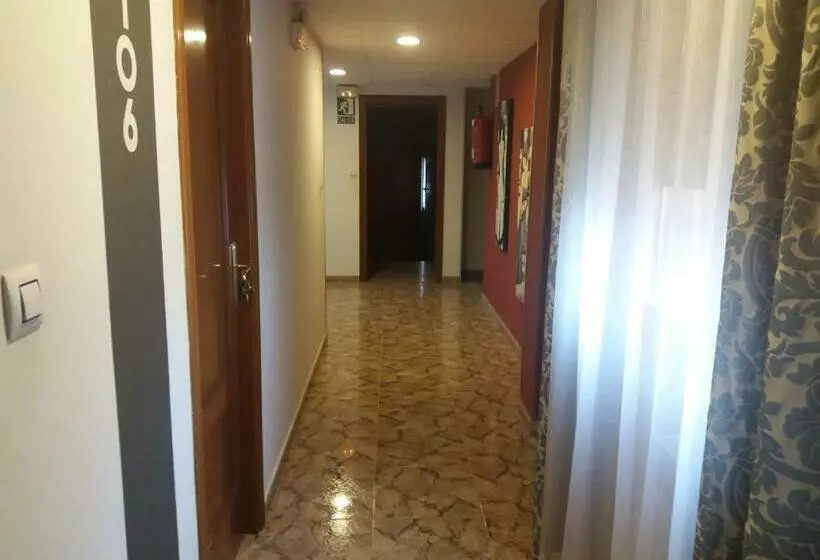 فندق Hostal Texas 2