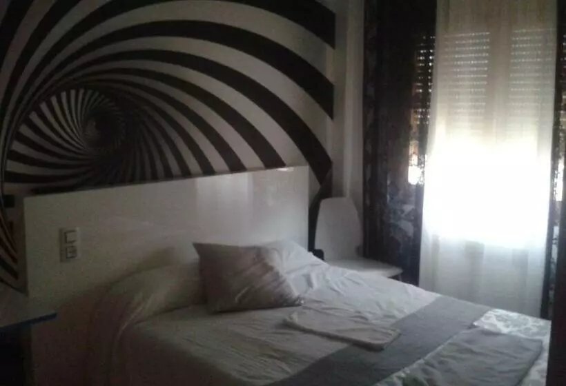 فندق Hostal Texas 2