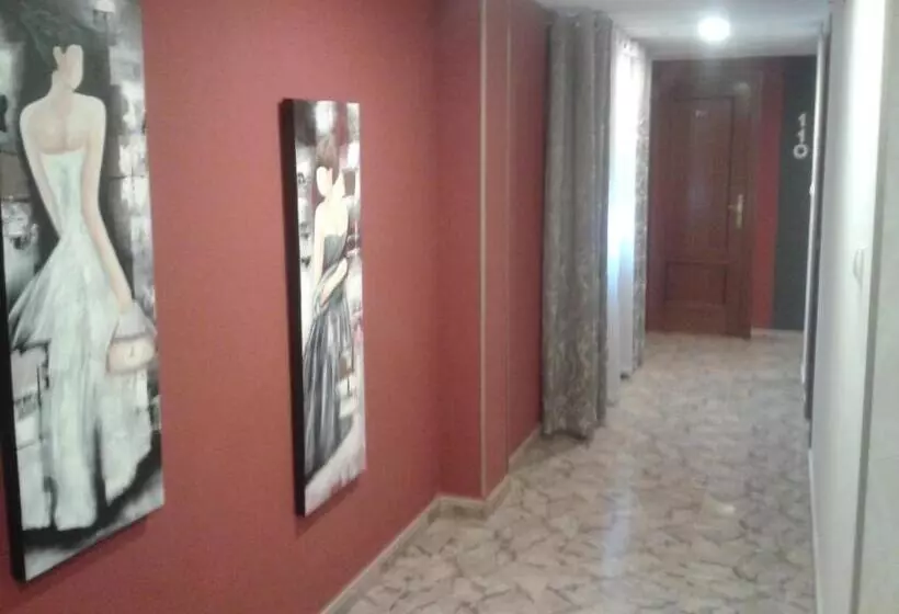 فندق Hostal Texas 2