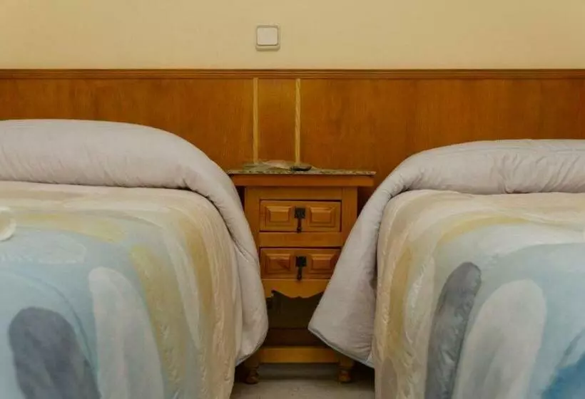 فندق Hostales Sol Cristina Y Sol Cristina Dos