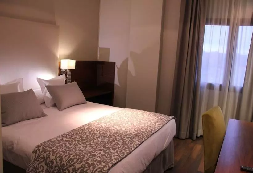 فندق Parque Real