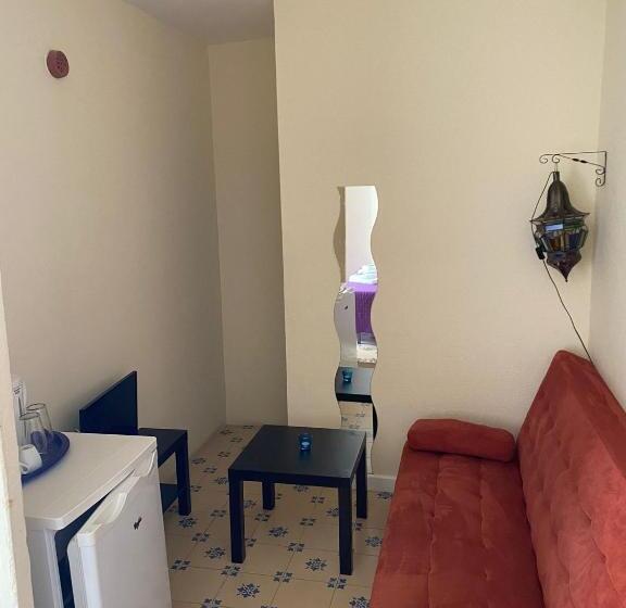 هاستل Antilla Riad