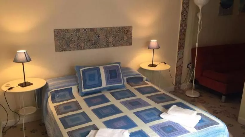 فندق صغير Antilla Riad