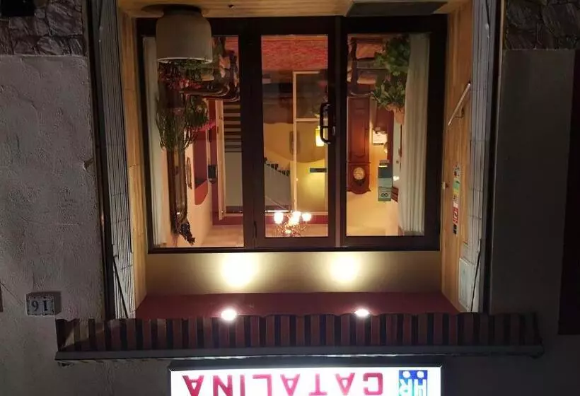 Hostal Residencia Catalina