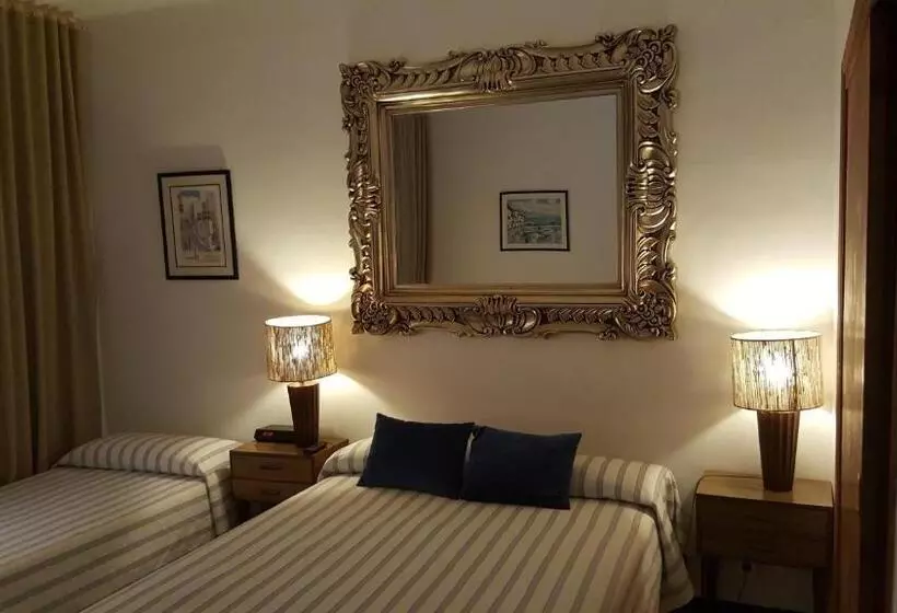 Hostal Residencia Catalina