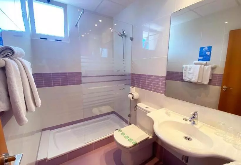 ホテル Habitaciones Camping Ferrer