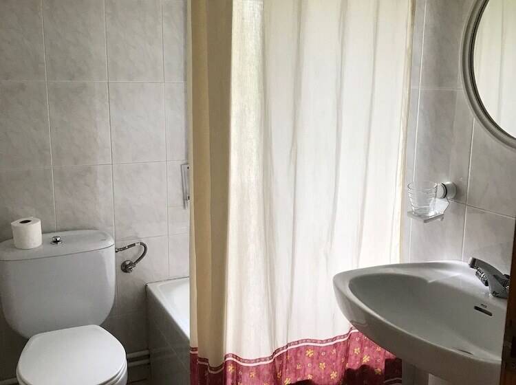 فندق Hostal Alto Tajo