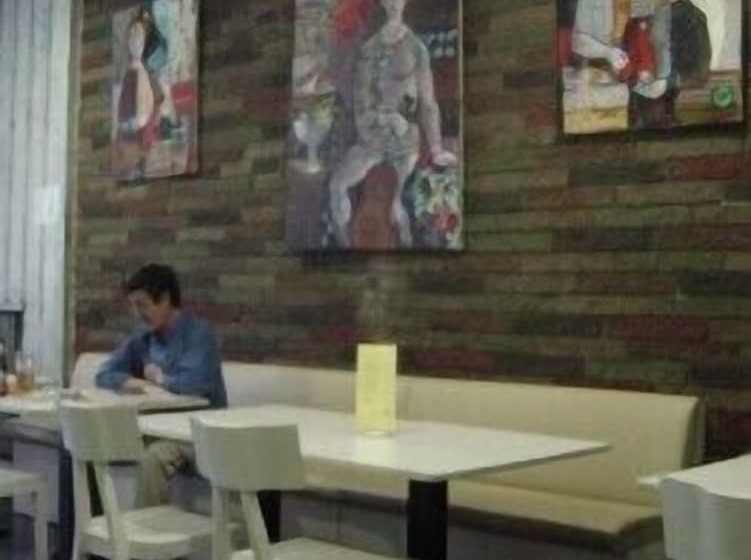 酒店 Hostal Can Massot