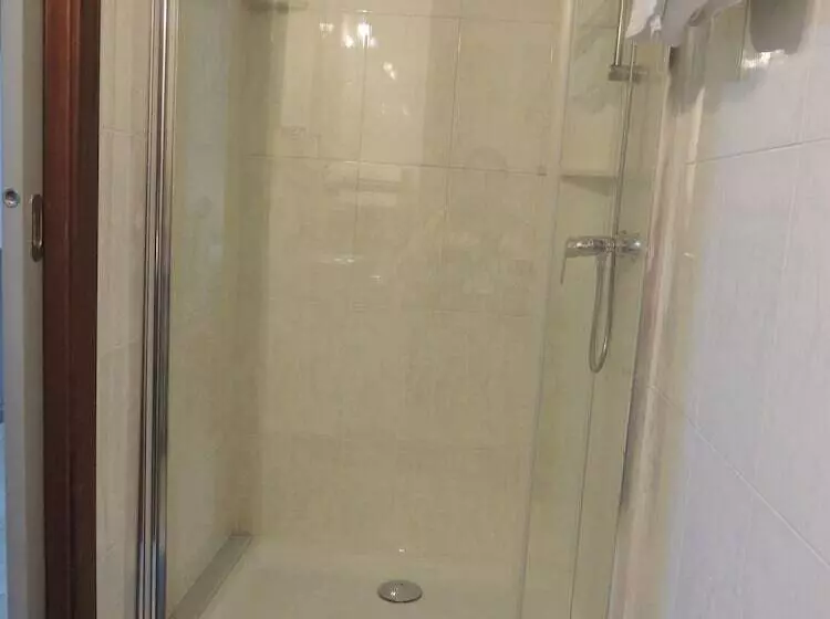 Hotel Hostal Can Massot