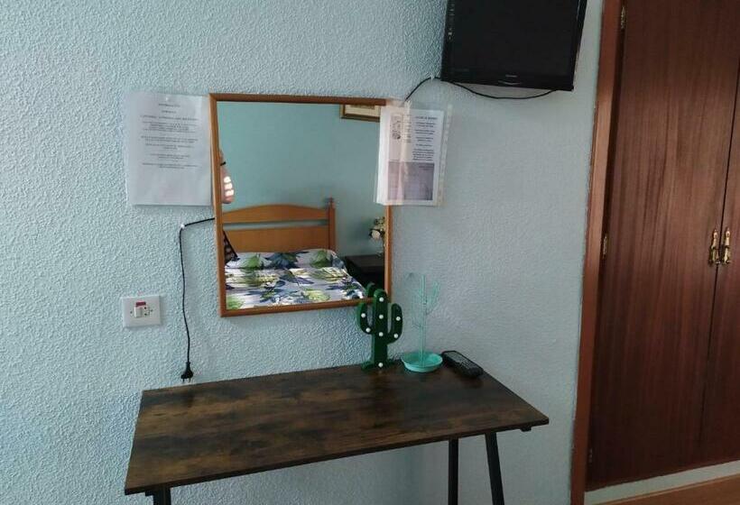 酒店 Hostal Ruta Del Sur