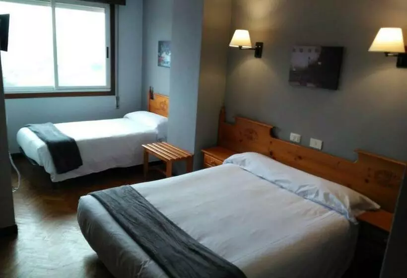 فندق Hostal San Telmo