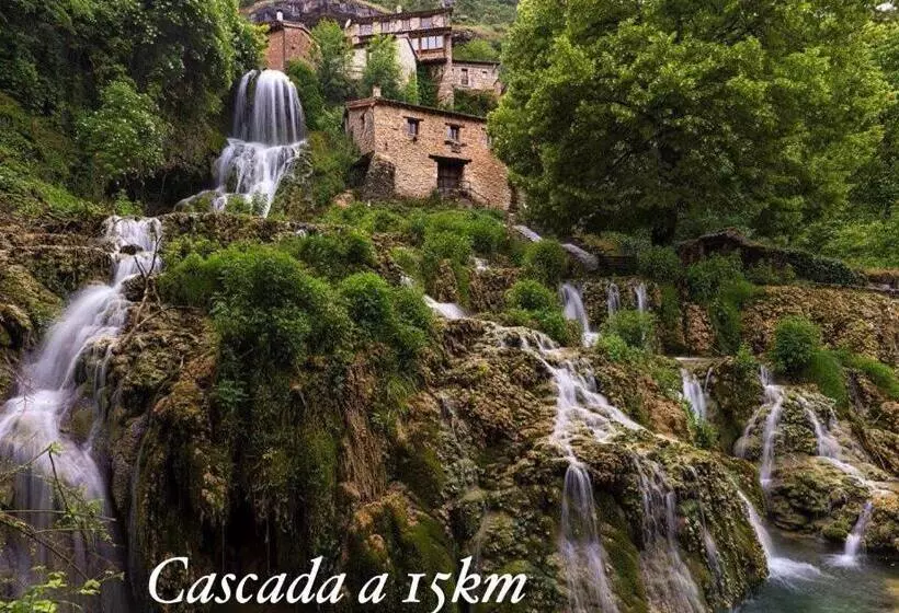 Hotel Hostal Sanpatiel