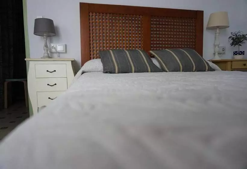 Отель Montserrat Casa Del Mar