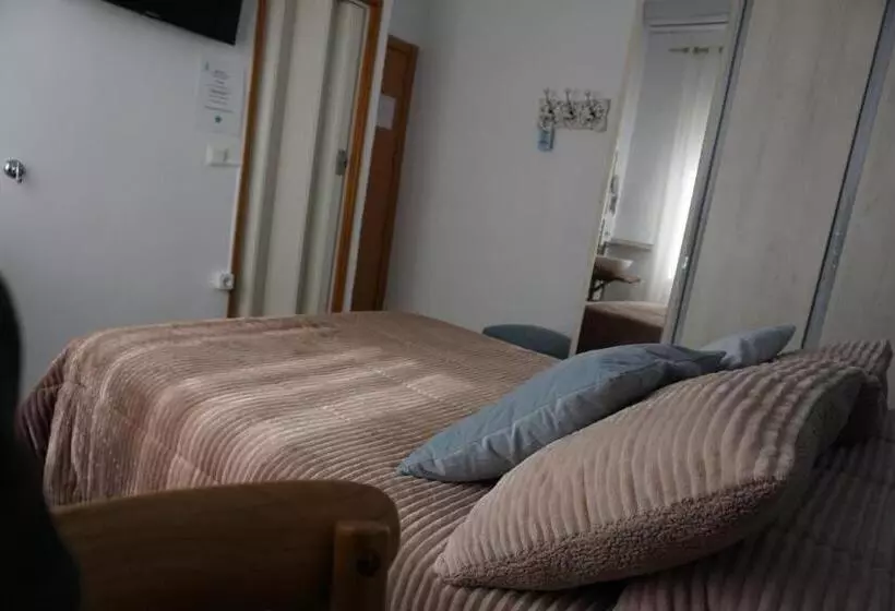 Отель Montserrat Casa Del Mar