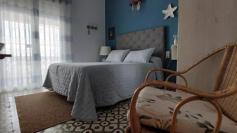 Отель Montserrat Casa Del Mar