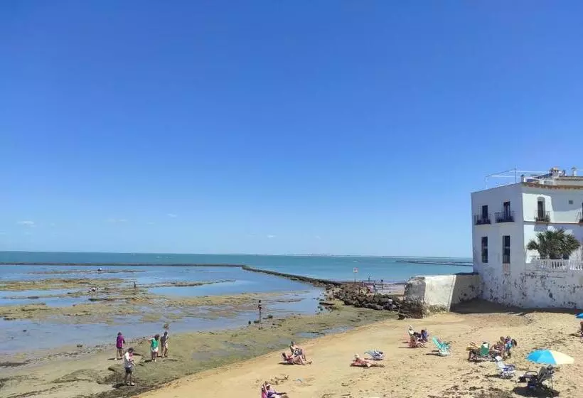 Отель Montserrat Casa Del Mar