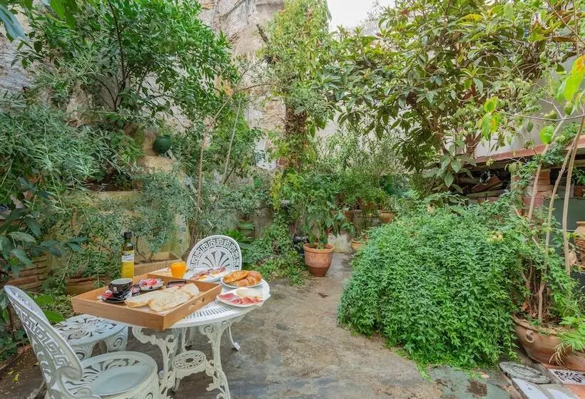 هتل Pensión Landazuri