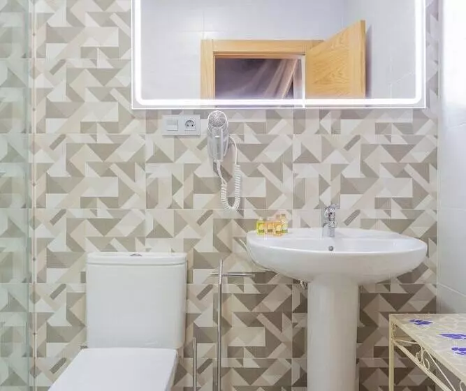 هتل Pensión Landazuri