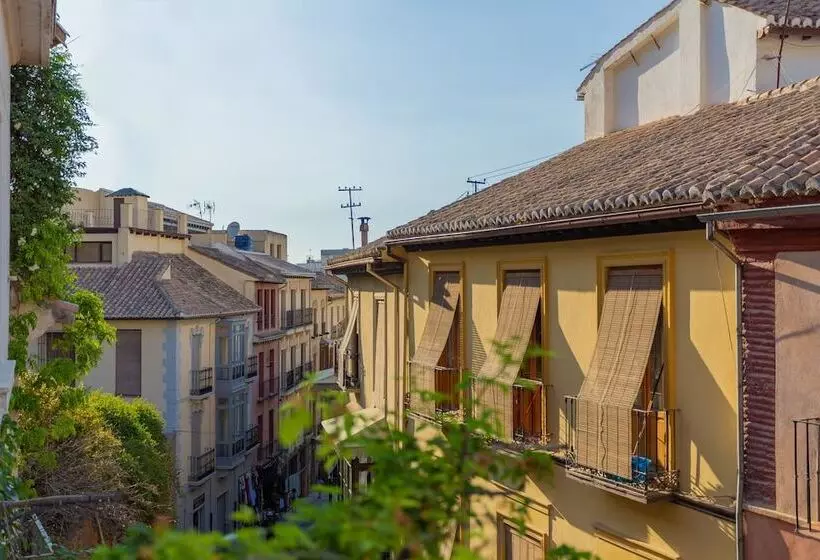 هتل Pensión Landazuri