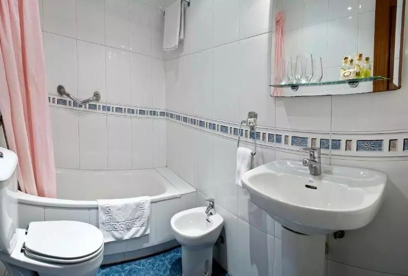 هتل Pension Uxarte