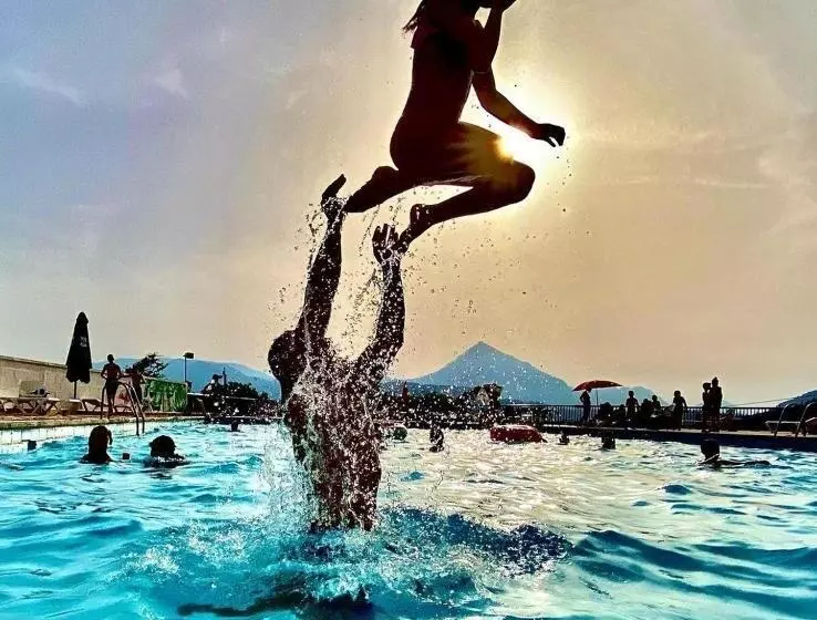 هتل Pension Uxarte