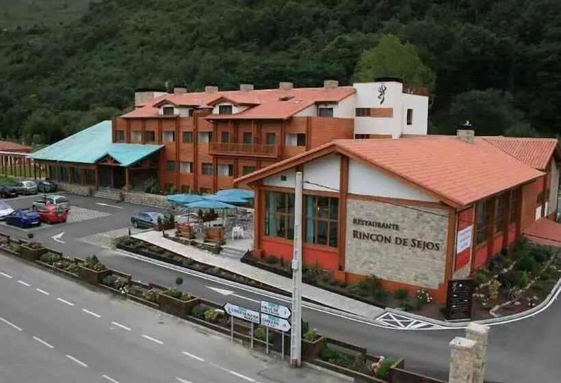 Resort Arha Reserva Del Saja