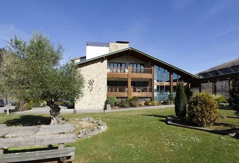 Resort Arha Reserva Del Saja