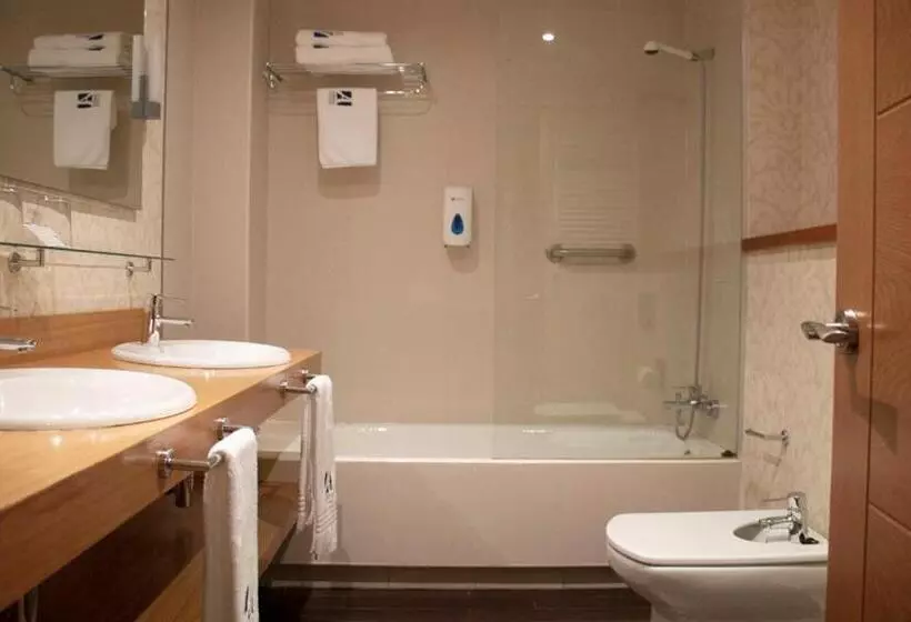 Resort Arha Reserva Del Saja