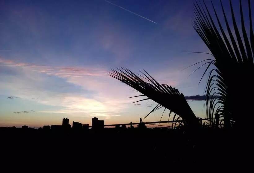 Hospedium Hotel Abril