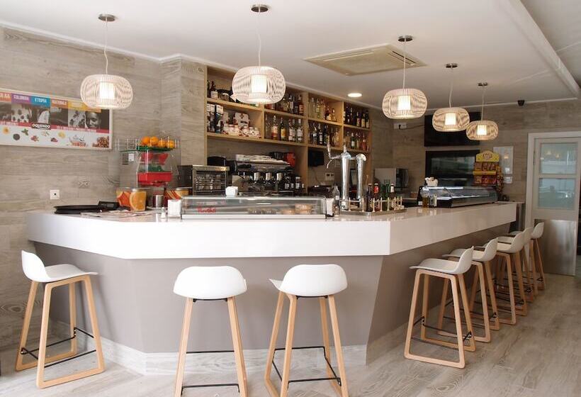 Hospedium Hotel Abril